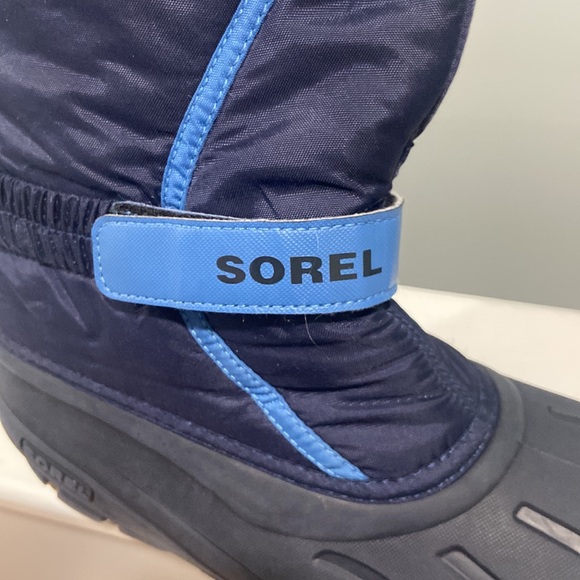 Sorel Winter snow boots black and blue kids size 6  *inspect photos for wear - Picture 5 of 17